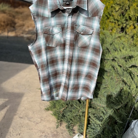 Mens (2X) CANYON GUIDE OUTFITTERS SLEEVELESS SNAP UP COLLAR SHIRT - Picture 2 of 10